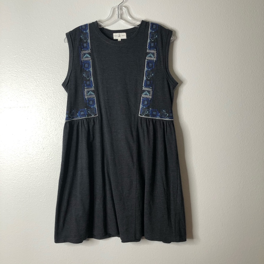 Embroidered Summer Shiftdress in Charcoal Gray
